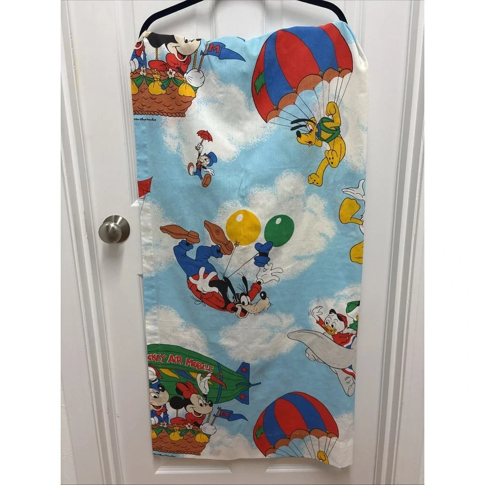 Vtg Disney Mickey Mouse Hot Air Balloon Minnie Dumbo Goofy Ducks Curtain
